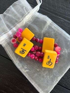 Vintage Yellow Mahjong Bakelite Tile Bracelet with Hot Pink Glsss Beads